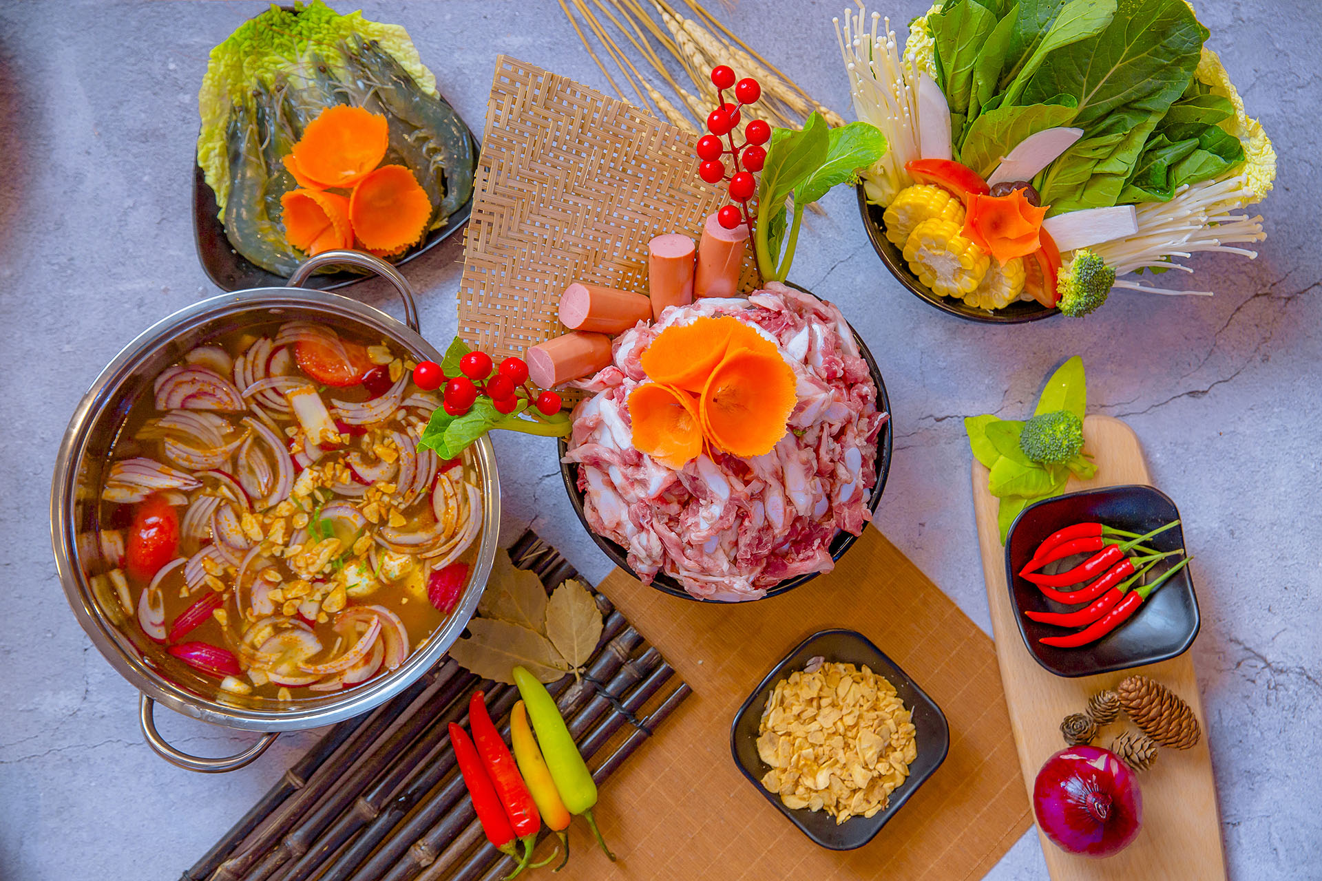 Lẩu Kim Chi Sườn Sụn